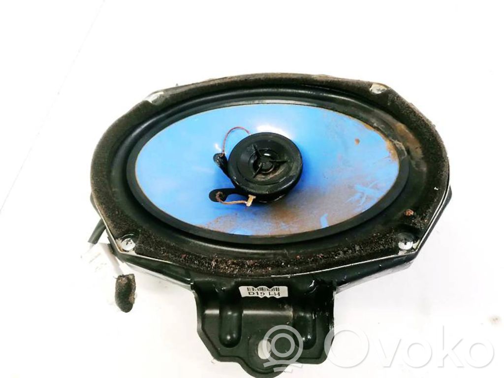 KIA Carnival Etuoven kaiutin 