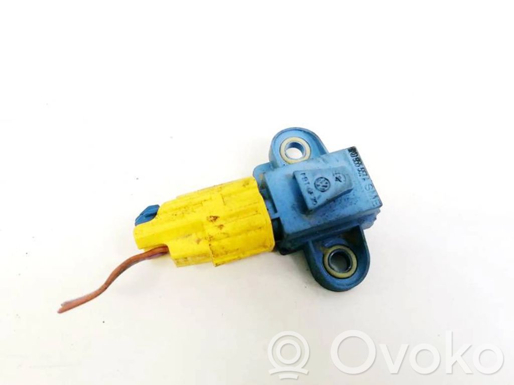 Volkswagen Golf V Senzor impact/declanșare airbag 
