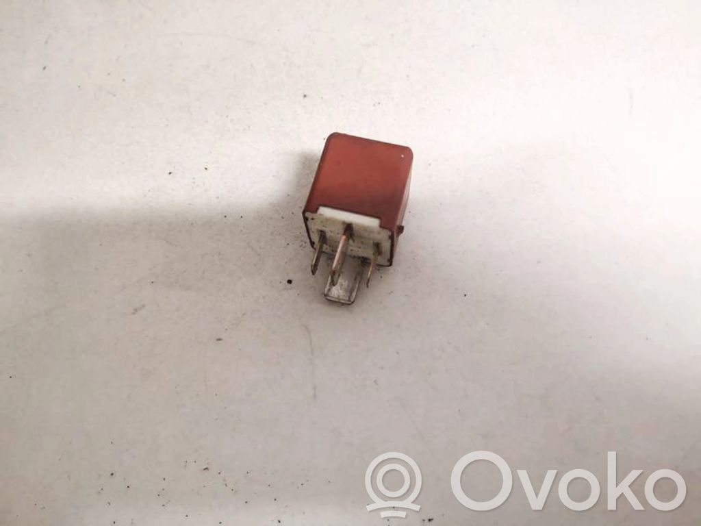 Toyota Avensis Verso Alte relee 
