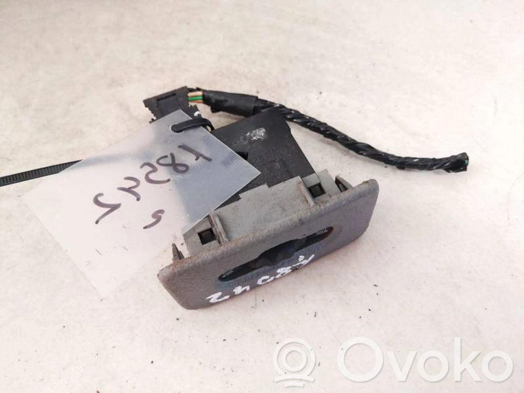 Opel Movano A Headlight level height control switch 