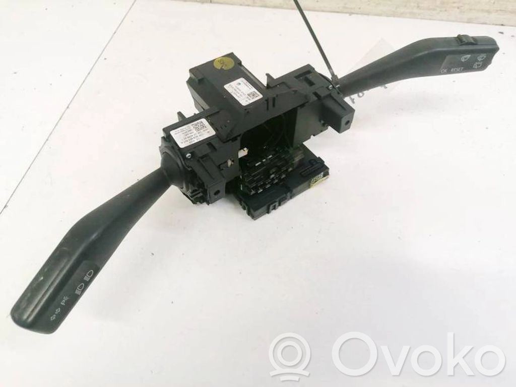 Volkswagen PASSAT B6 Leva/interruttore dell’indicatore di direzione e tergicristallo