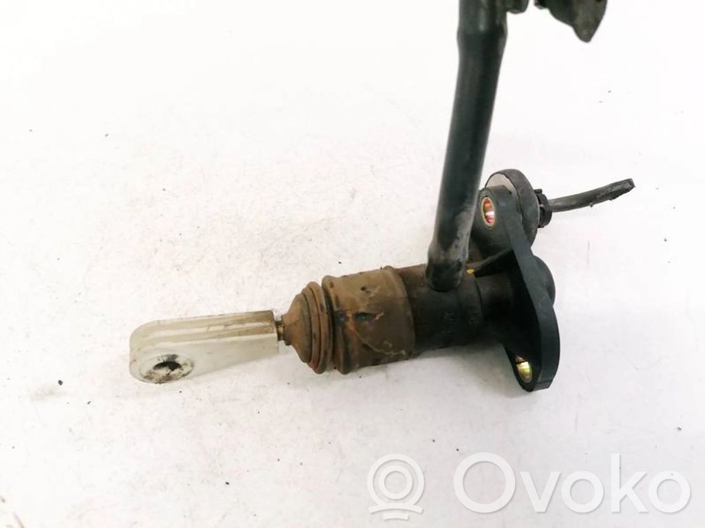 Audi A6 S6 C5 4B Kupplungsgeberzylinder 