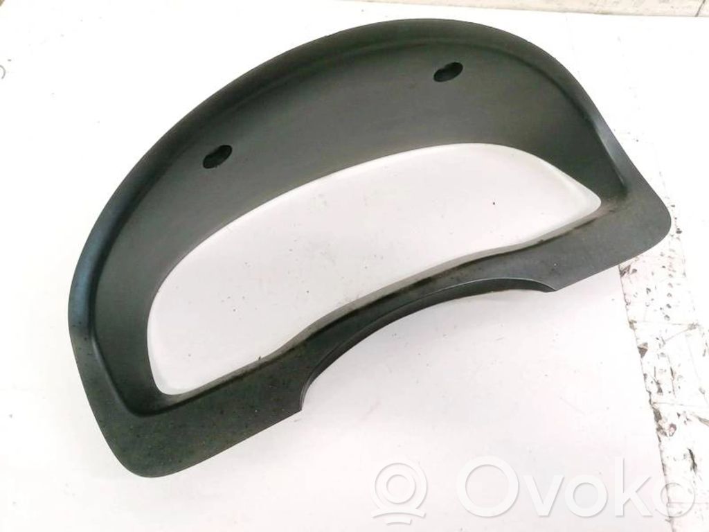 Toyota Avensis Verso Cornice cruscotto 