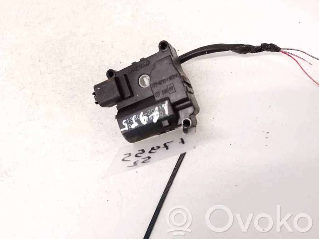 Toyota Avensis T250 Moteur / actionneur de volet de climatisation 