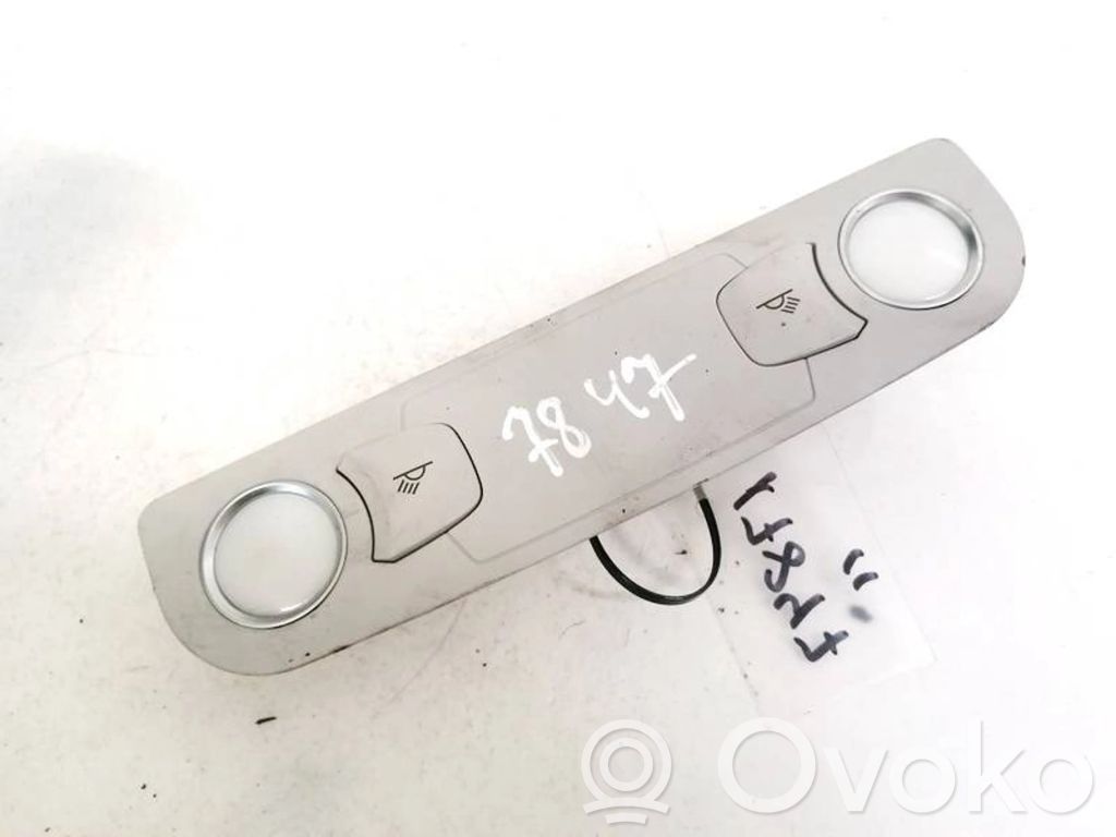 Takaistuimen valo   4L0947111B,4L0947111B