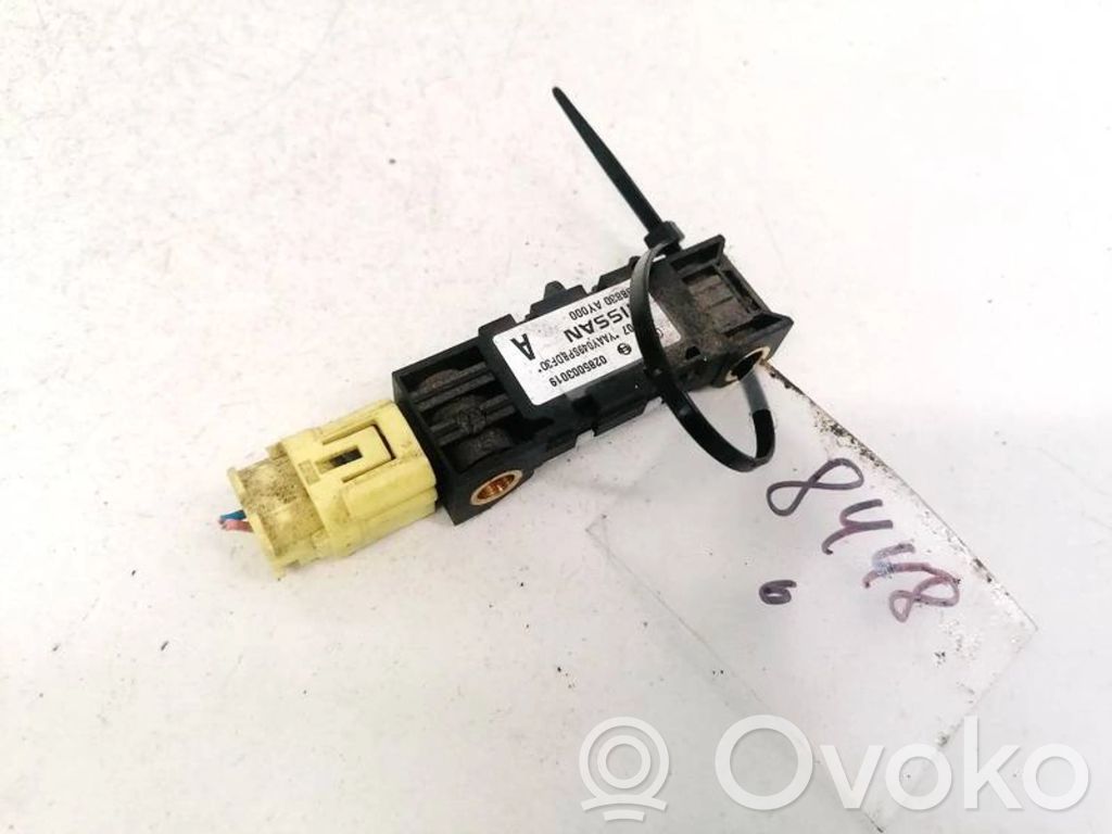 Nissan Primera Senzor impact/declanșare airbag 