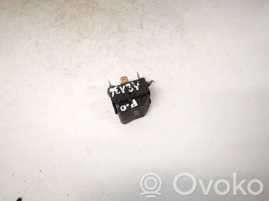 Audi A4 S4 B5 8D Interruttore di controllo dell’alzacristalli elettrico 
