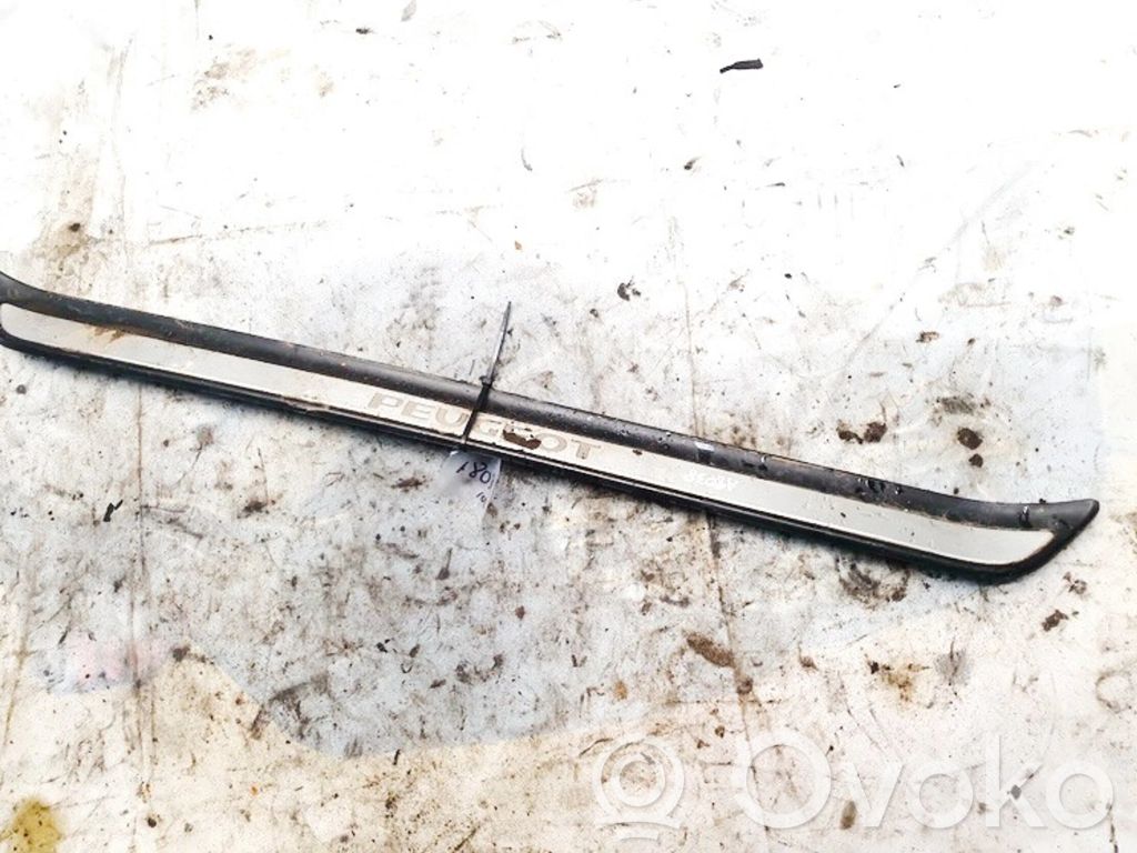 Peugeot 607 Copertura del rivestimento del sottoporta anteriore 