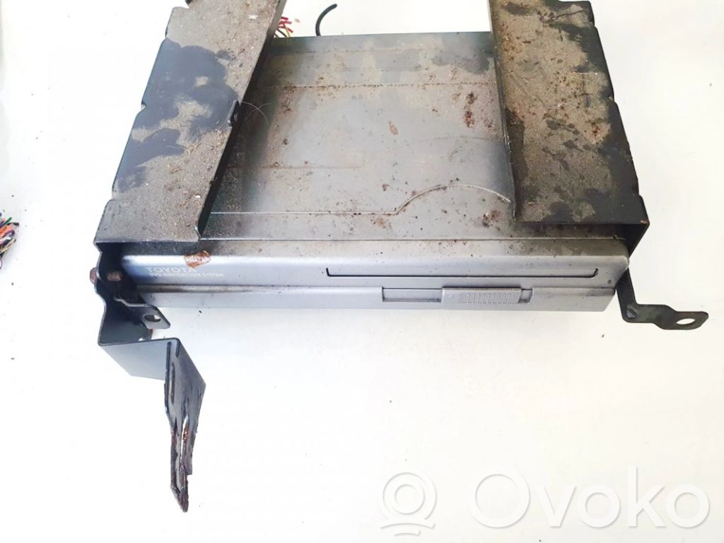 Toyota Corolla Verso E121 Schimbător CD/DVD 