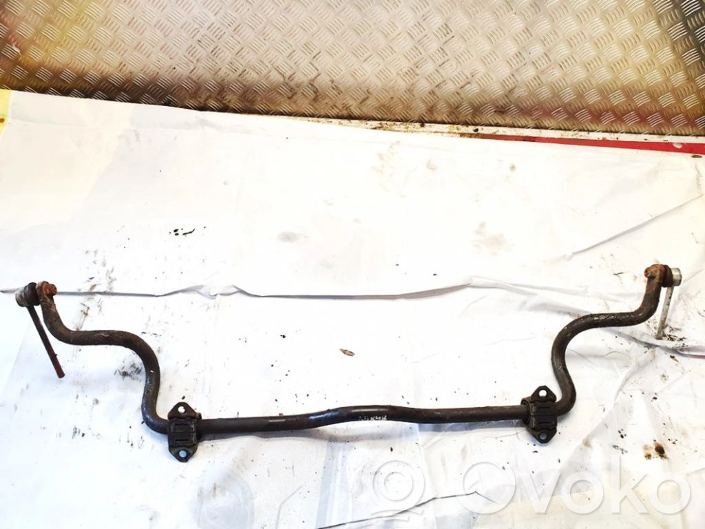 Barra estabilizadora delantera
