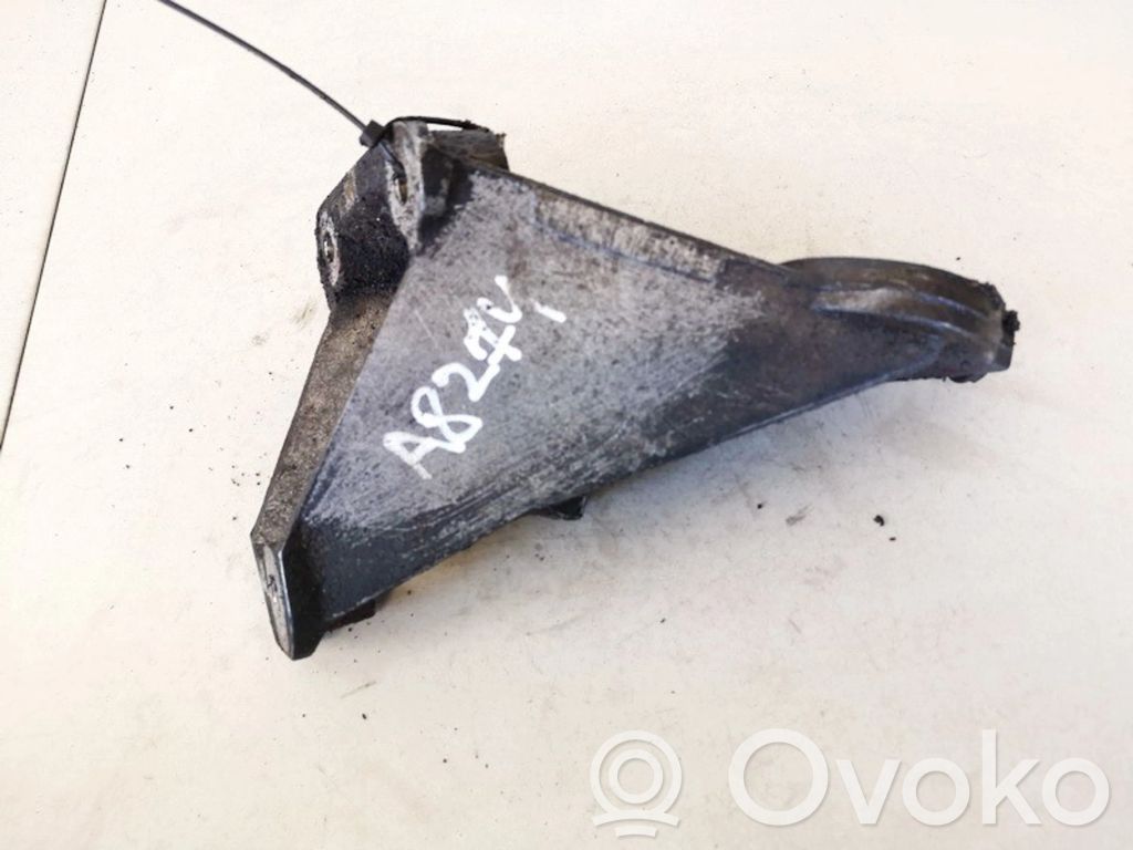 Engine mounting bracket   9209961,9209961