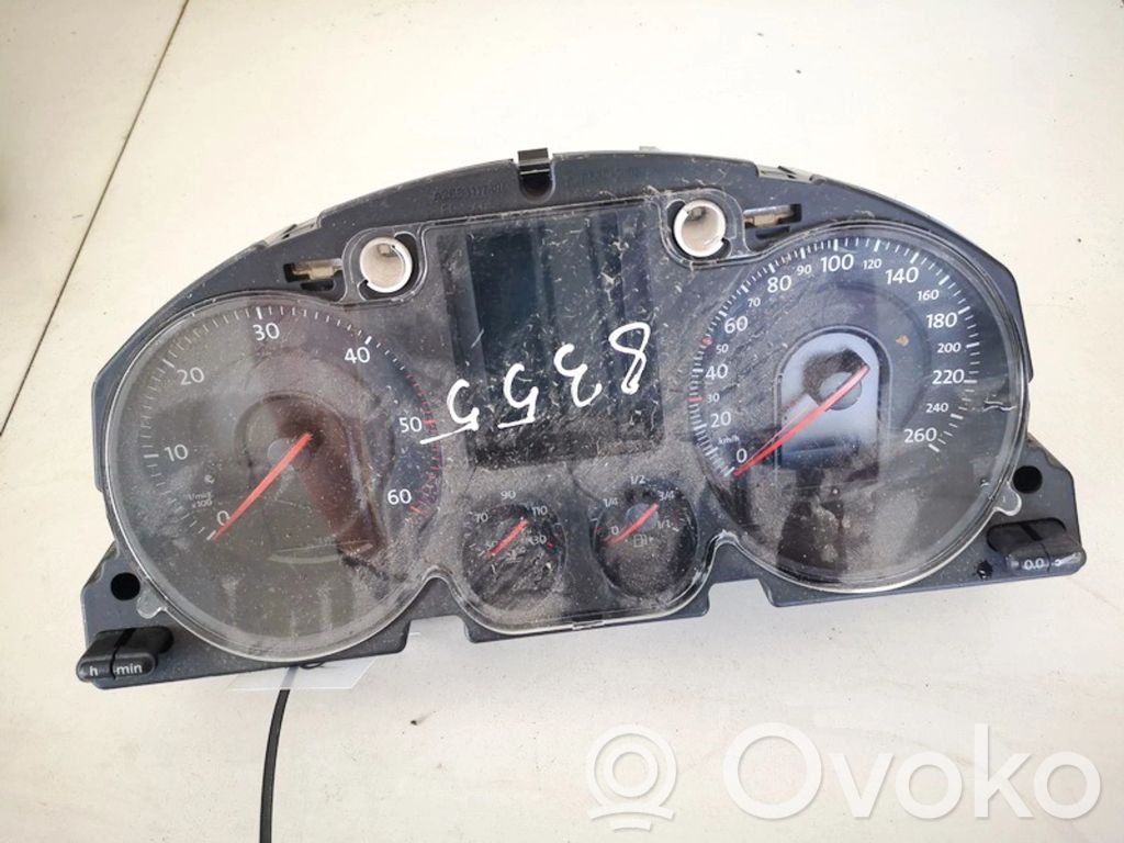 Volkswagen PASSAT B6 Tachimetro (quadro strumenti) 