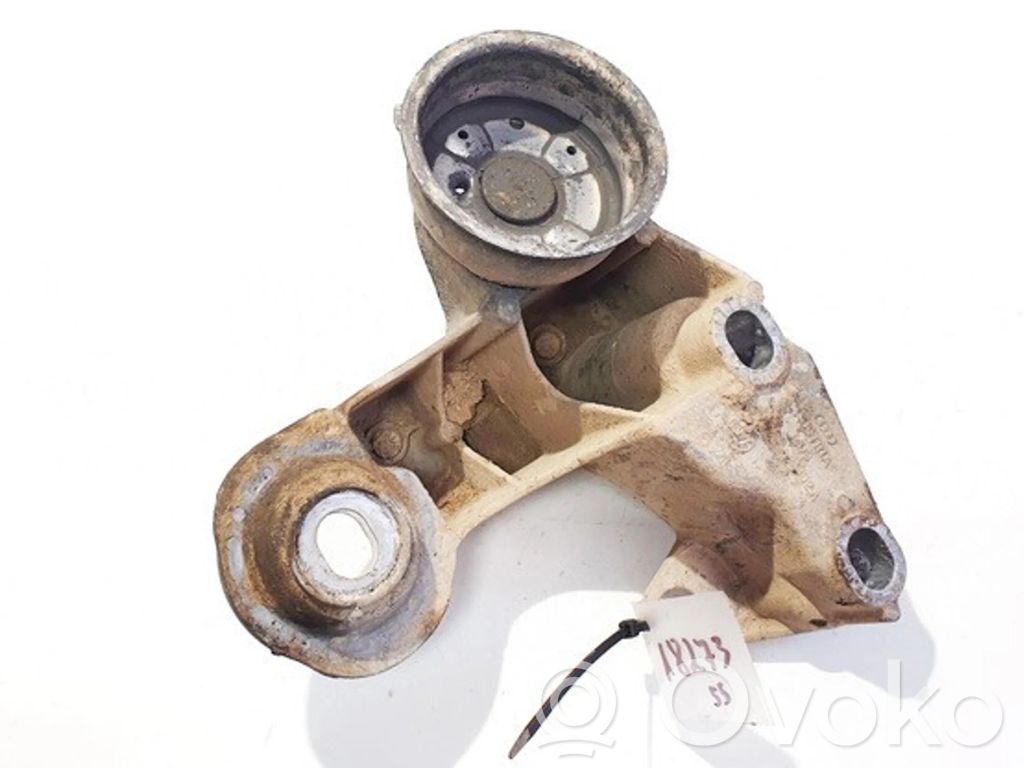 Audi A4 S4 B5 8D Suport motor 