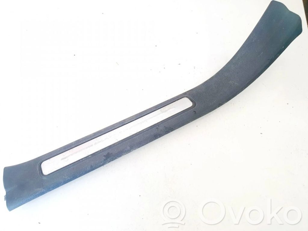 Mercedes-Benz A W169 Garniture marche-pieds avant