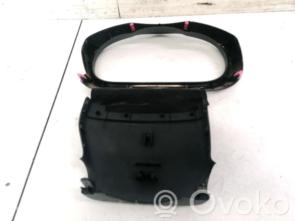 Toyota RAV 4 (XA30) Cornice cruscotto