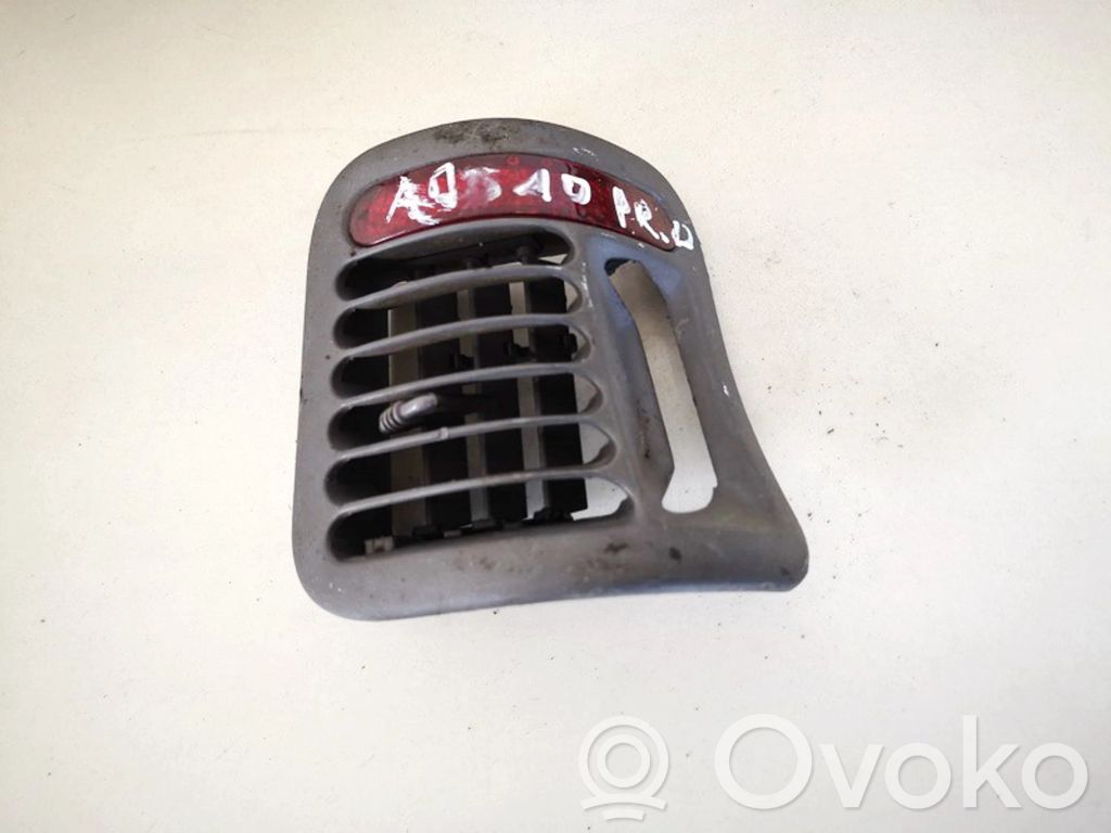 Chrysler Voyager Grilă ventilație centrală 