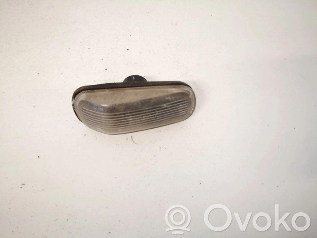 Saab 9-5 Front fender indicator light 