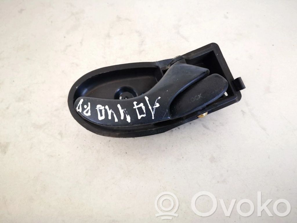 Ford Focus Poignée inférieure de porte avant