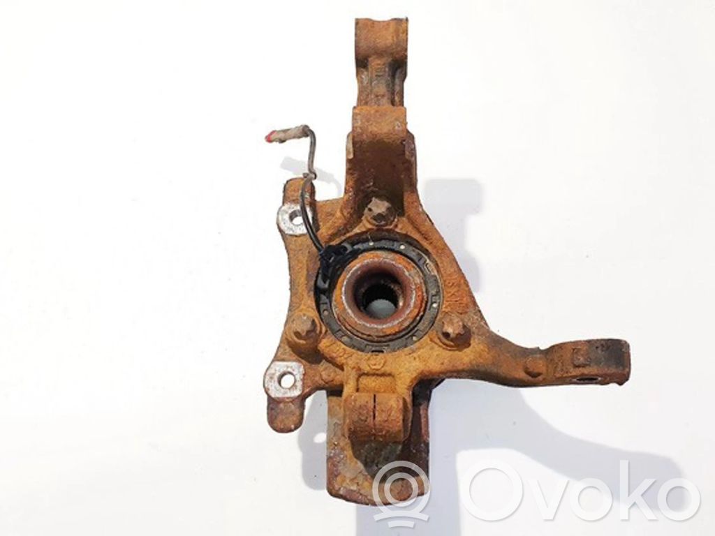 Opel Zafira B Cubo de rueda delantera