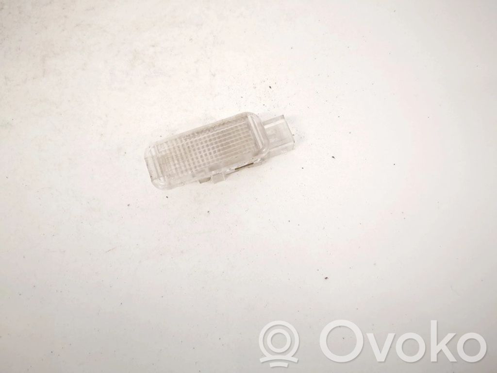 Autre éclairage intérieur   4B0947415,4B0947415