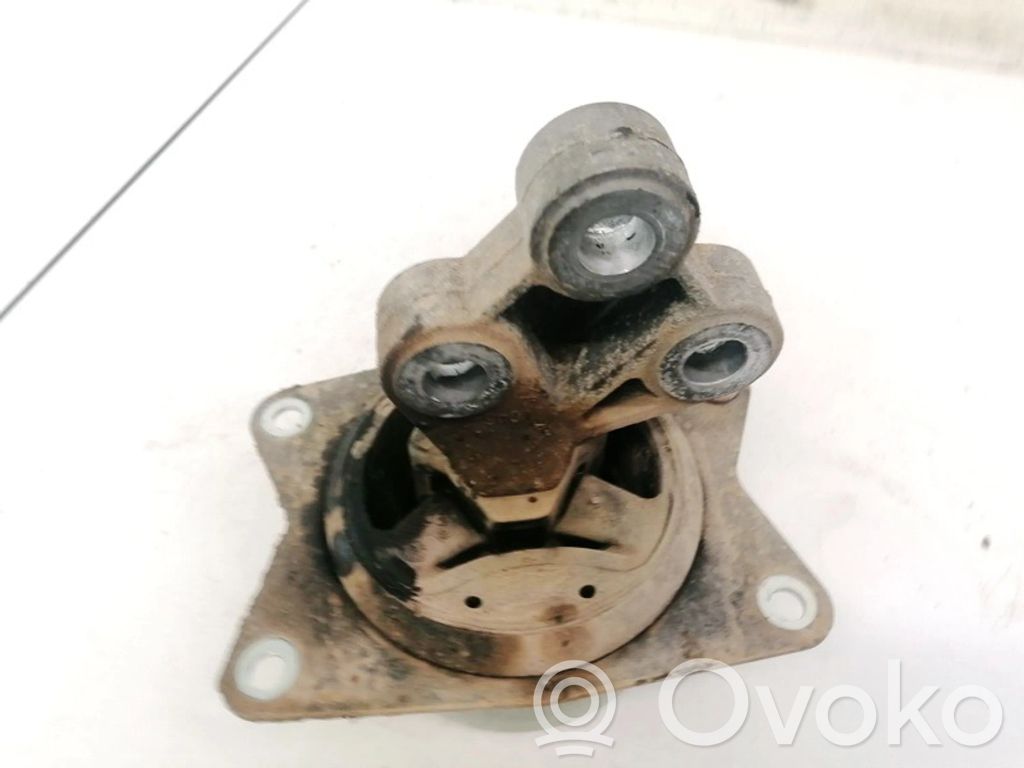 Engine mount bracket   V046403303,V046403303