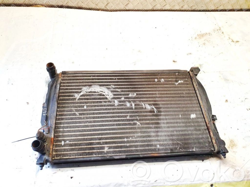 Audi A4 S4 B5 8D Radiatore di raffreddamento 