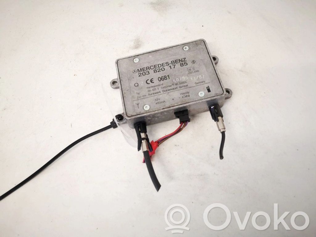 Mercedes-Benz CLK A209 C209 Unitate control antenă 