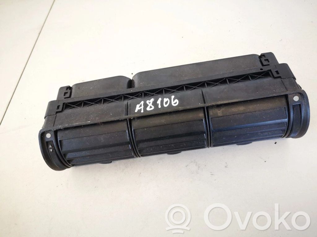 Luftausströmer Lüftungsdüse Luftdüse Mitte   8D0820951,8D0820951