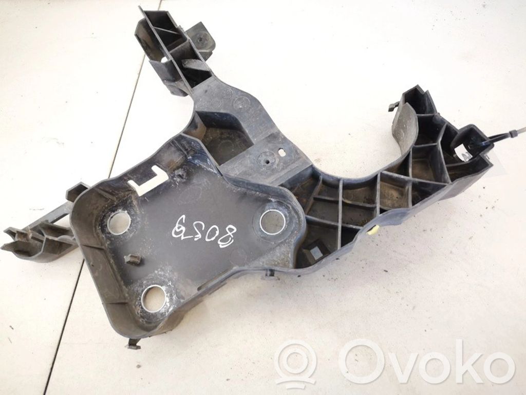 Renault Megane II Staffa di rinforzo montaggio del paraurti anteriore 