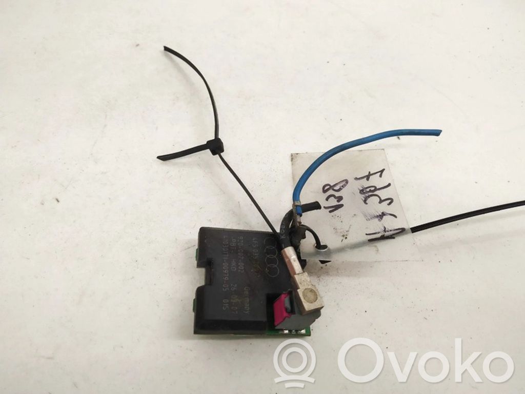Volkswagen Golf V Unitate control antenă 