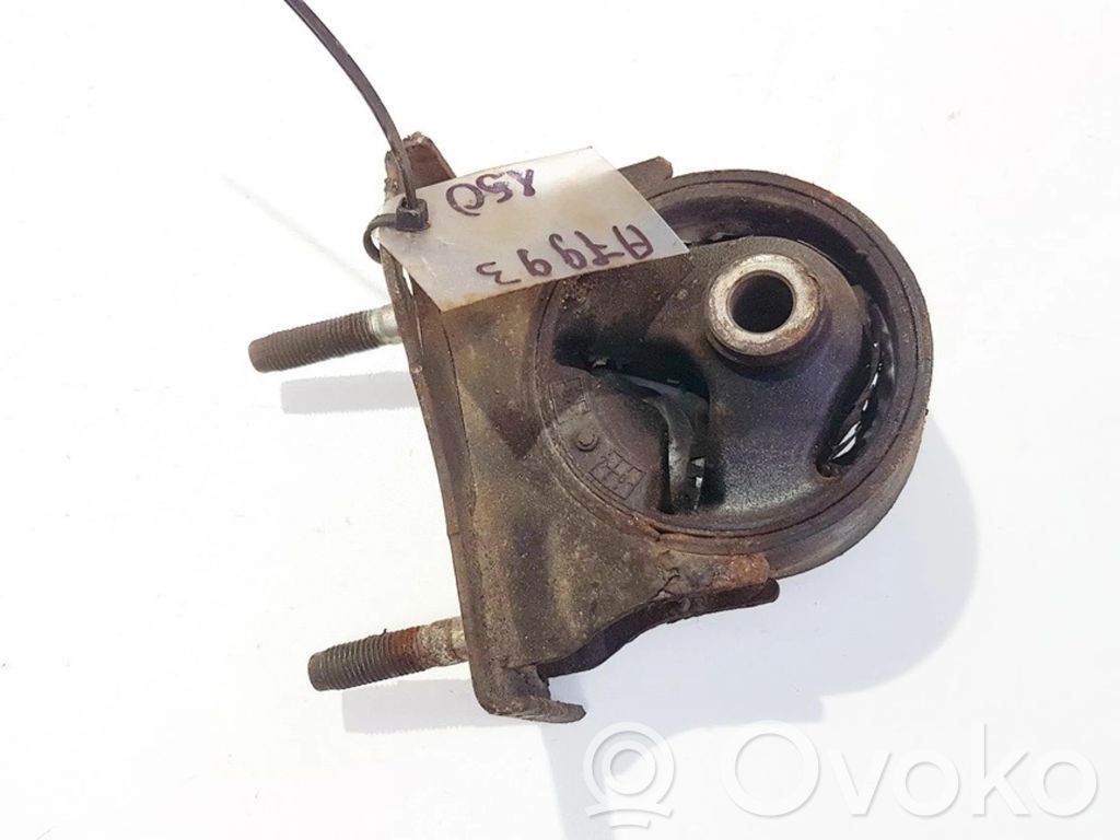 Toyota Avensis T250 Engine mount bracket 