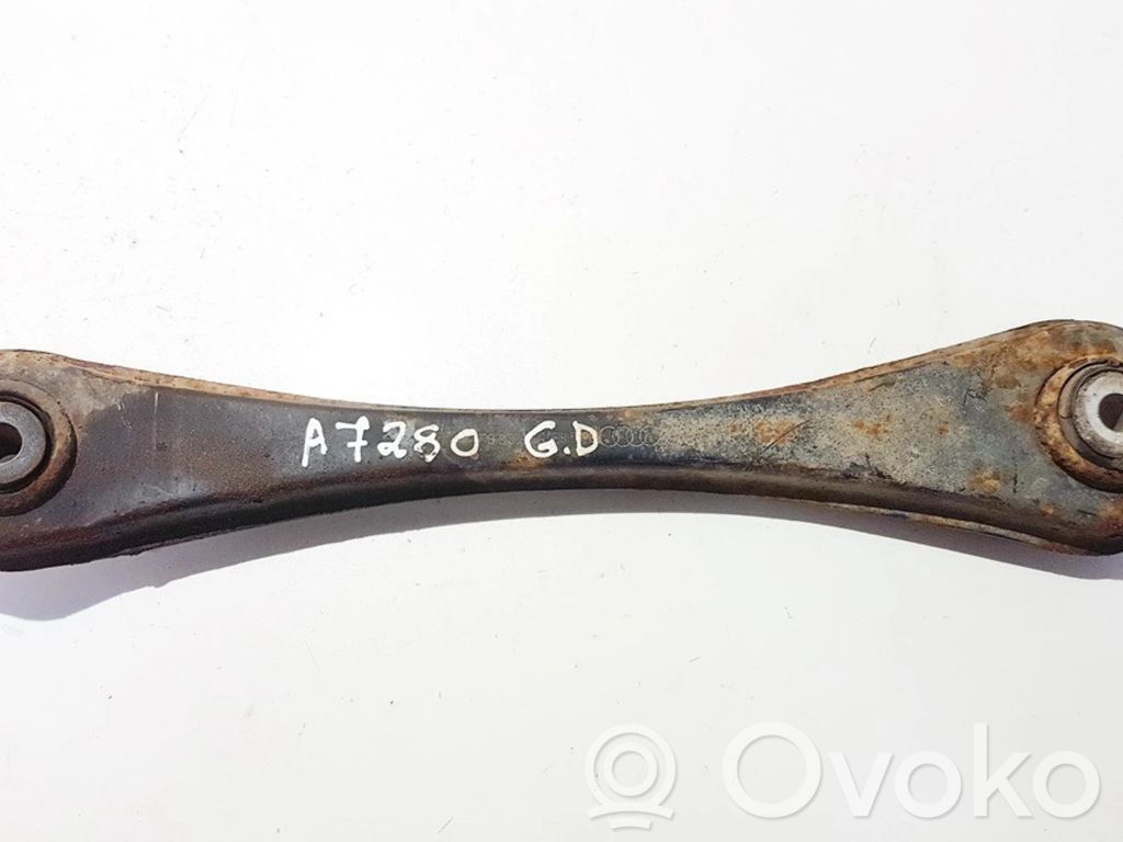 Audi A4 S4 B6 8E 8H Górny wahacz tylny 