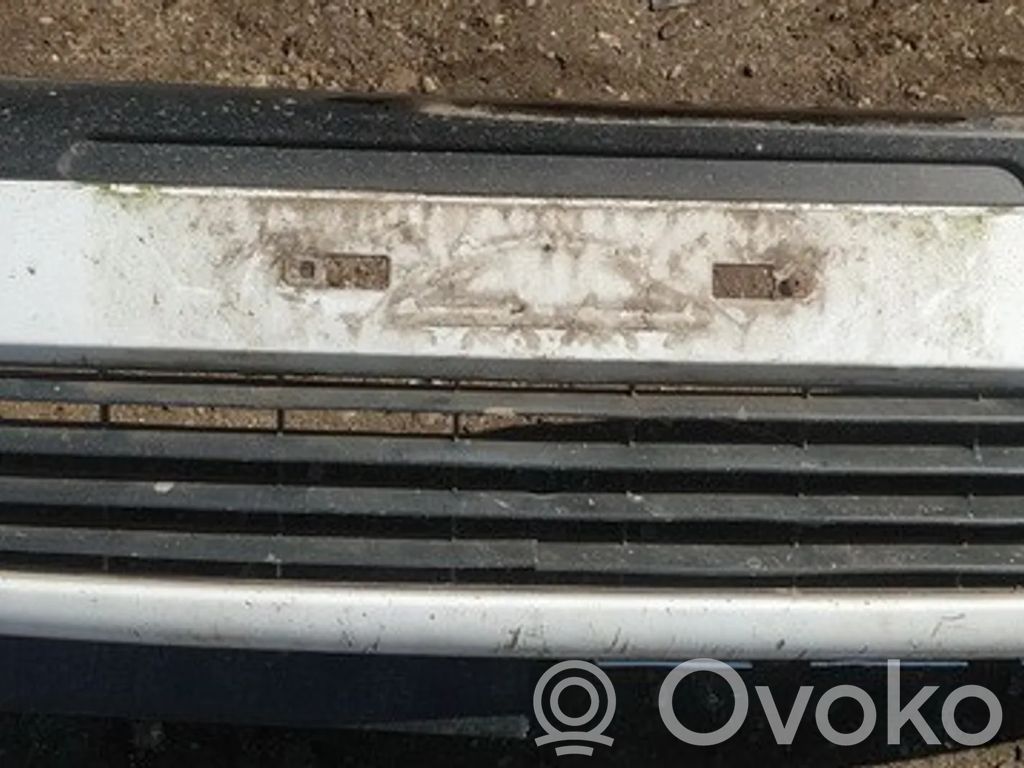 Opel Zafira A Parachoques delantero 