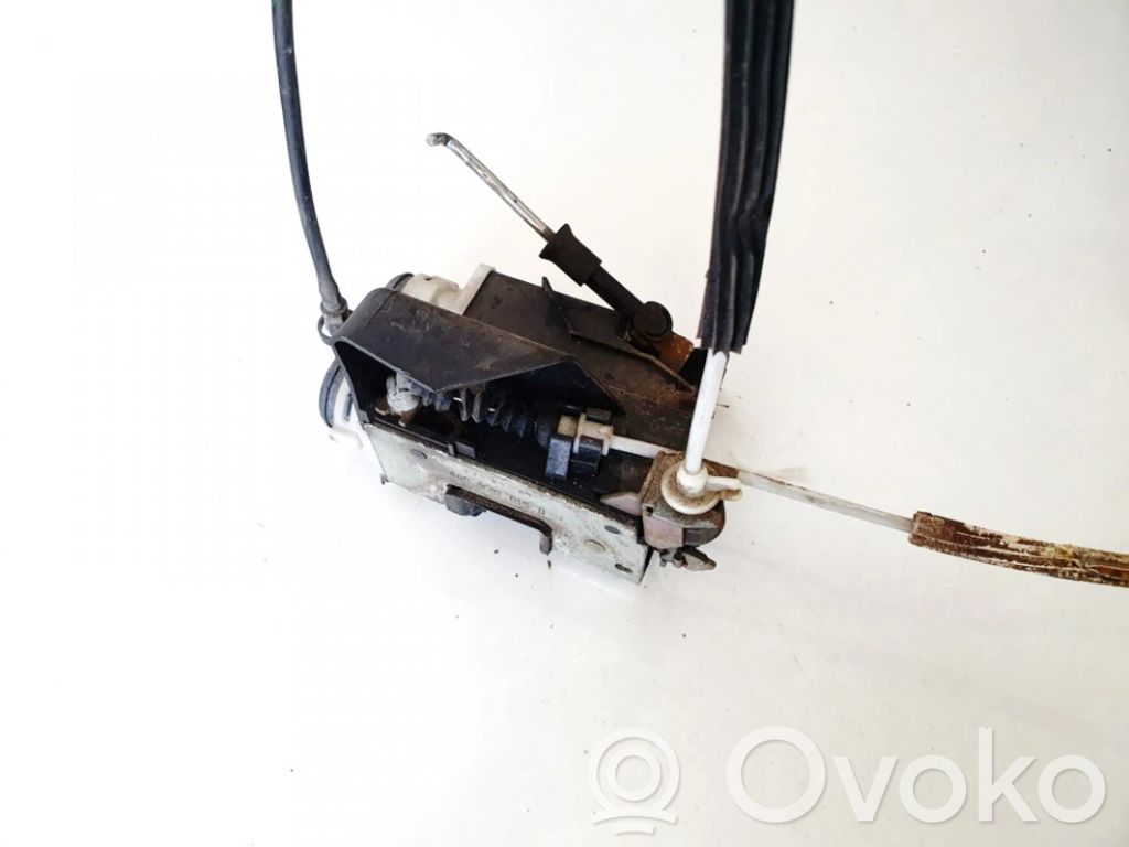 Audi A6 S6 C4 4A Cerradura de puerta trasera 