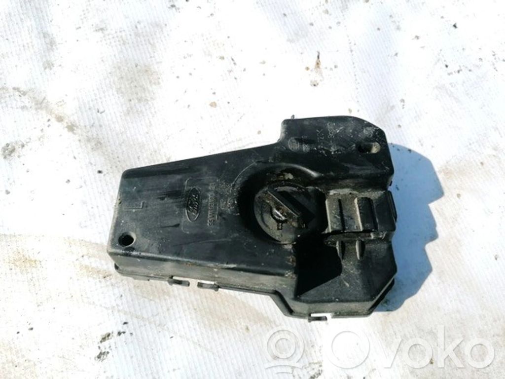 Ford Galaxy Porte ampoule de feu arrière 