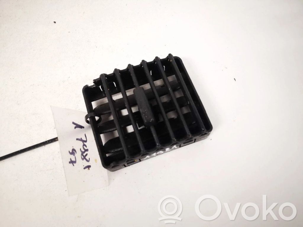 Opel Vectra B Rejilla de ventilación central del panel