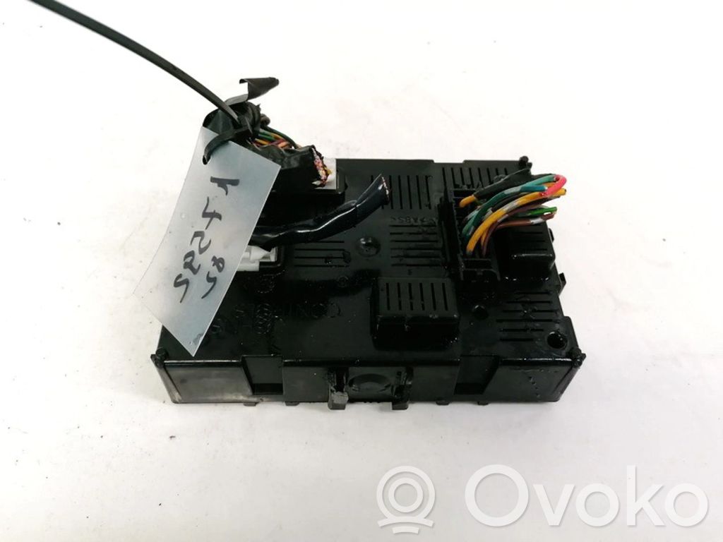 Comfort/convenience module   284B2BC52A,281192962C,281192962C,284B2BC52A