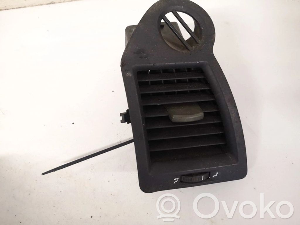 Renault Megane II Rejilla de ventilación central del panel 