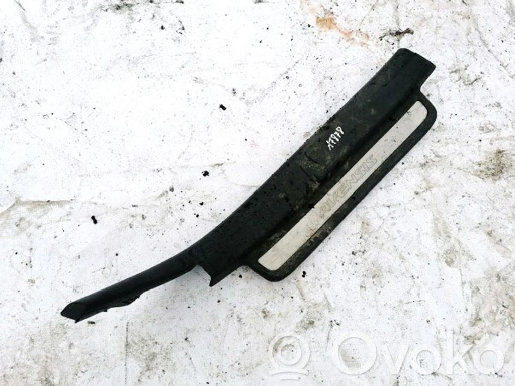 Toyota Avensis T250 Capac prag spate 