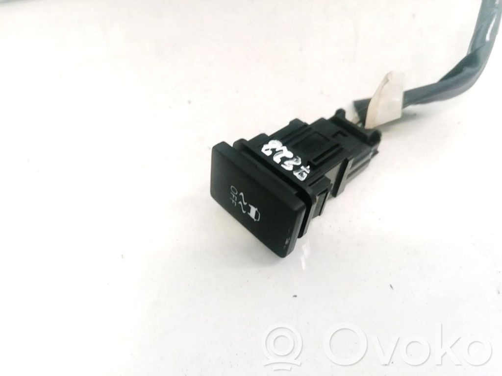 Toyota Auris E180 Interruptor de control de tracción (ASR) 