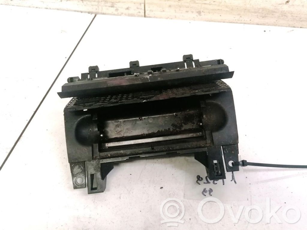 Audi A4 S4 B6 8E 8H Cenicero del coche 