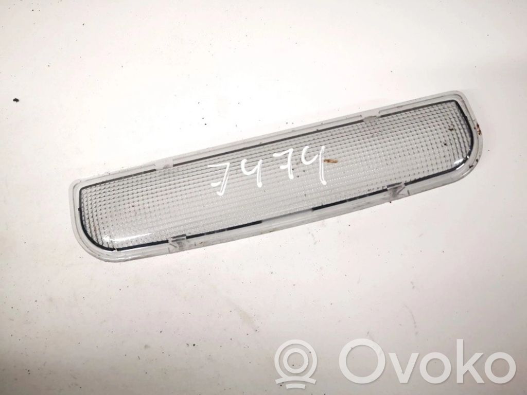 Éclairage lumière plafonnier avant
