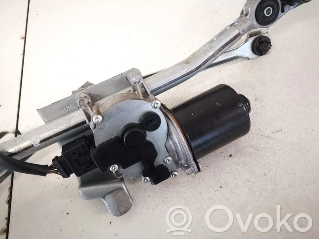 BMW 1 E81 E87 Pyyhkimen moottori 