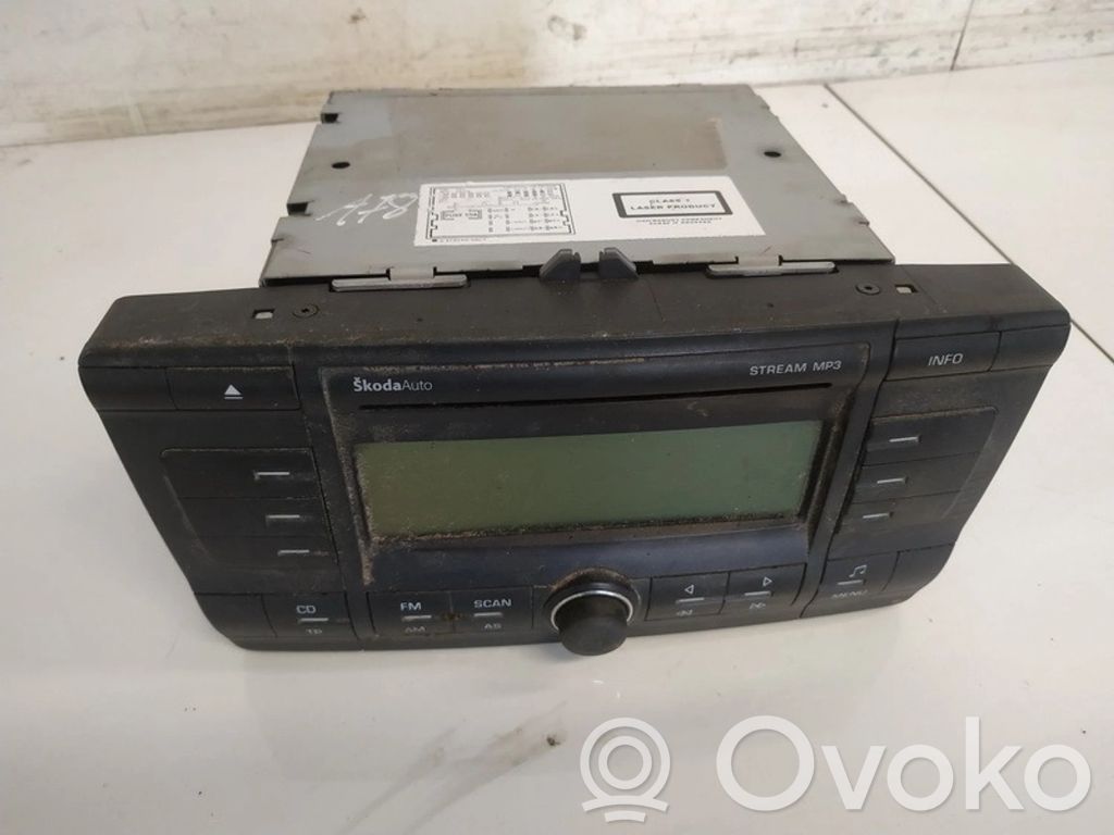 Skoda Octavia Mk2 (1Z) Unità principale autoradio/CD/DVD/GPS