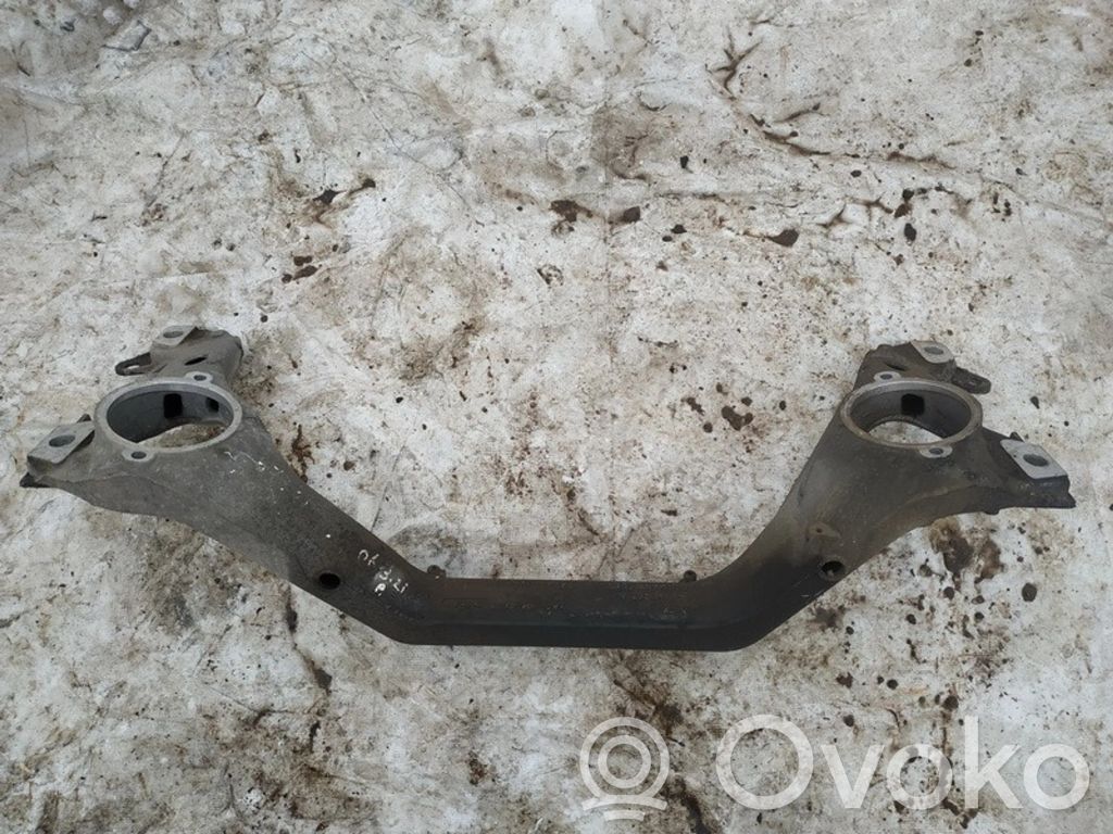 Etuapurunko   7L0199207A,7L0199207A