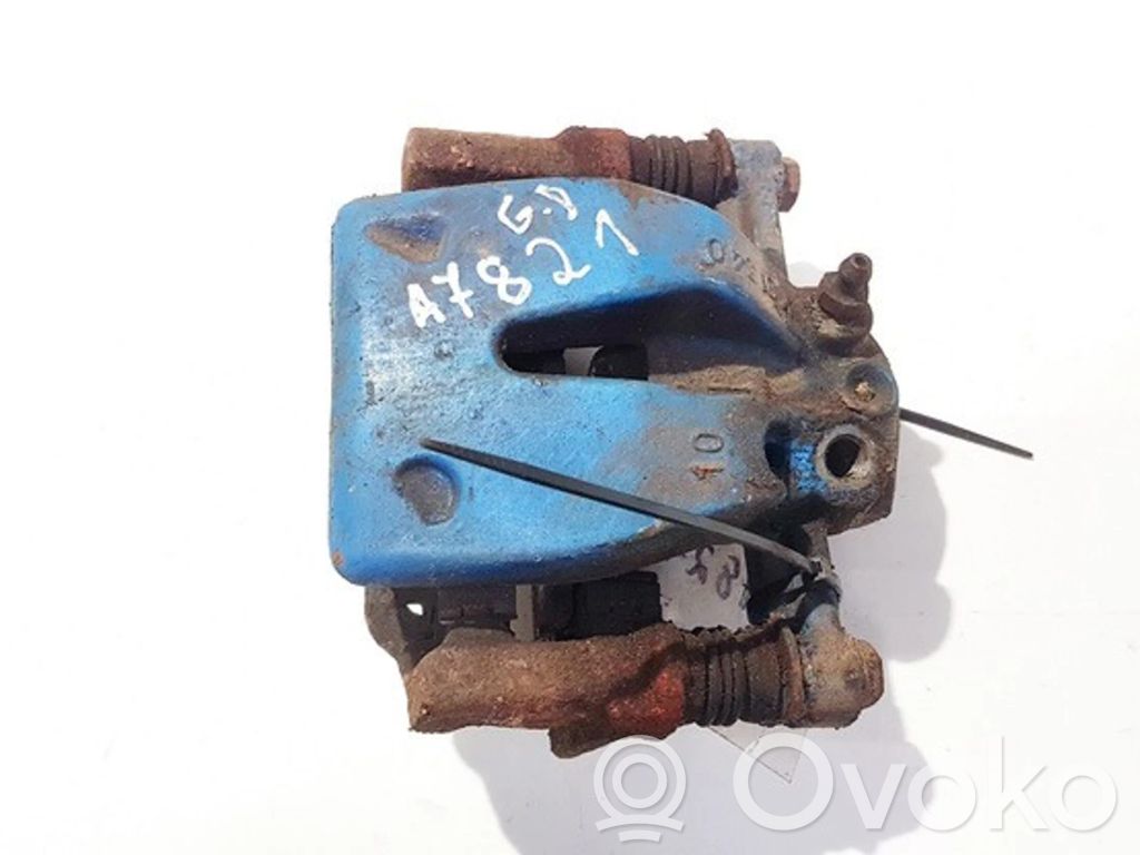 Toyota Avensis T250 Caliper del freno trasero 