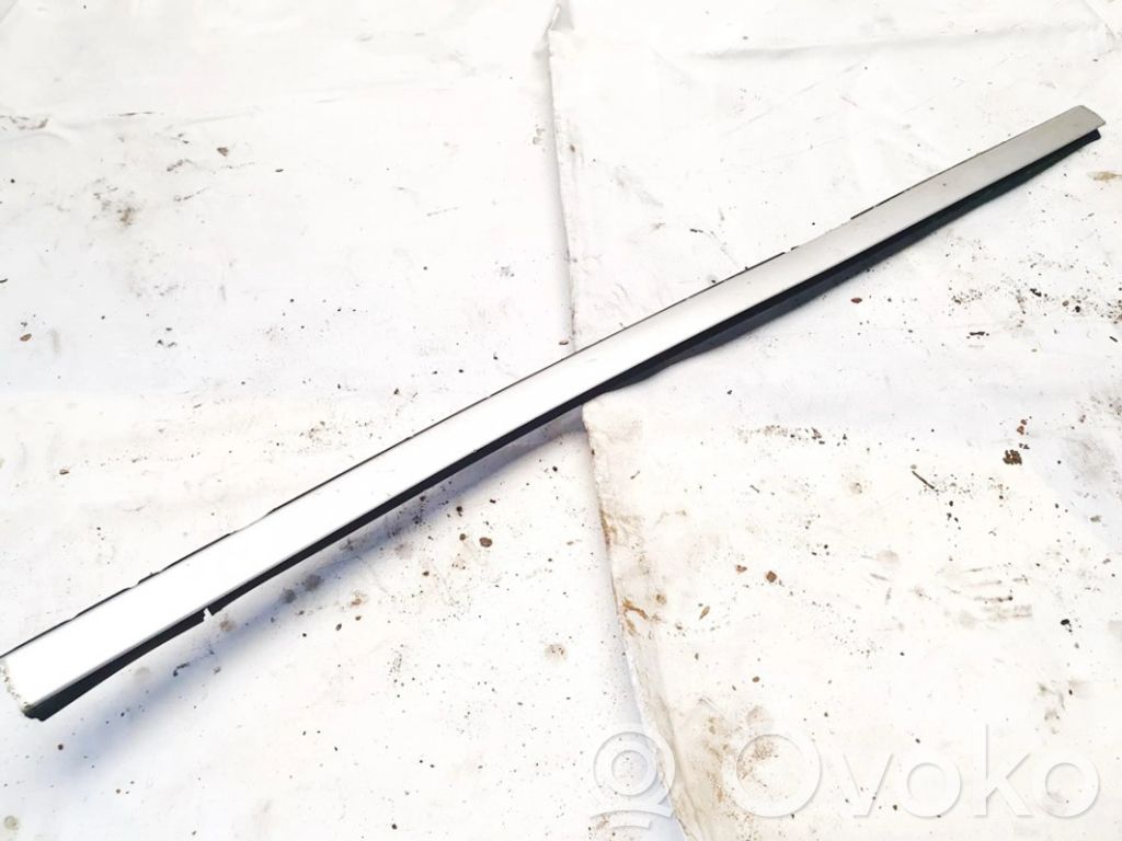 Volvo S60 Verkleidung Türfenster Türscheibe vorne