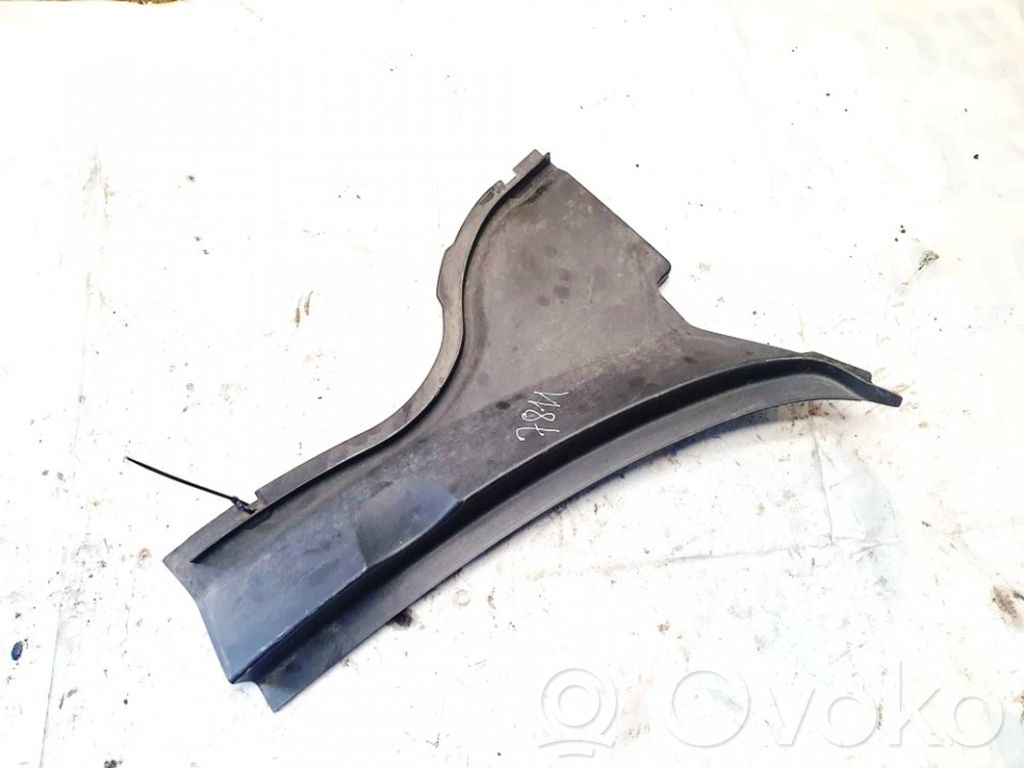 Volkswagen PASSAT B6 Rivestimento del tergicristallo 
