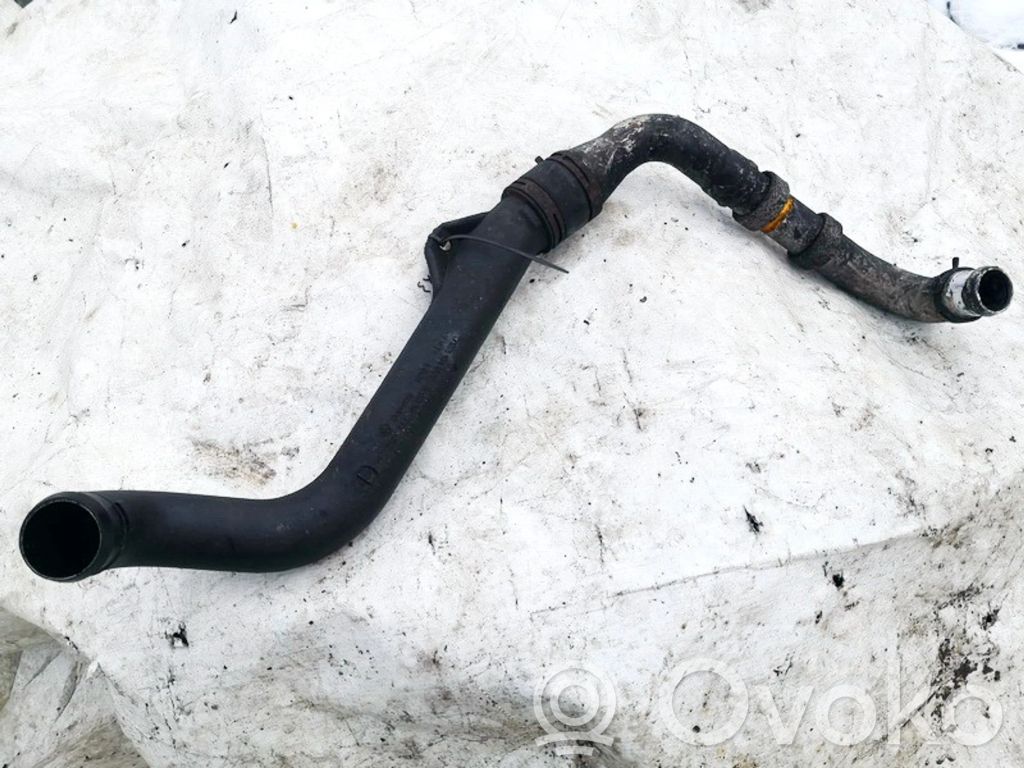Volkswagen PASSAT B4 Wąż / Rura intercoolera 