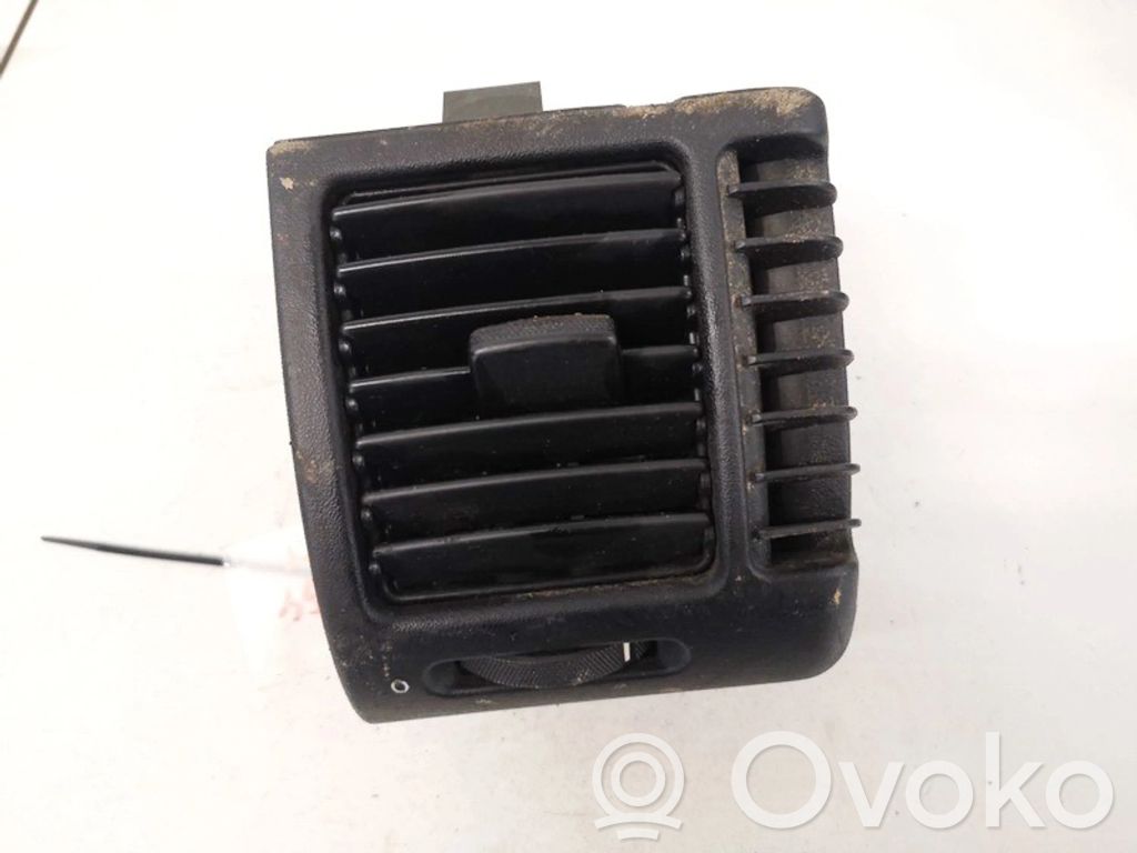 Opel Vectra B Rejilla de ventilación central del panel 